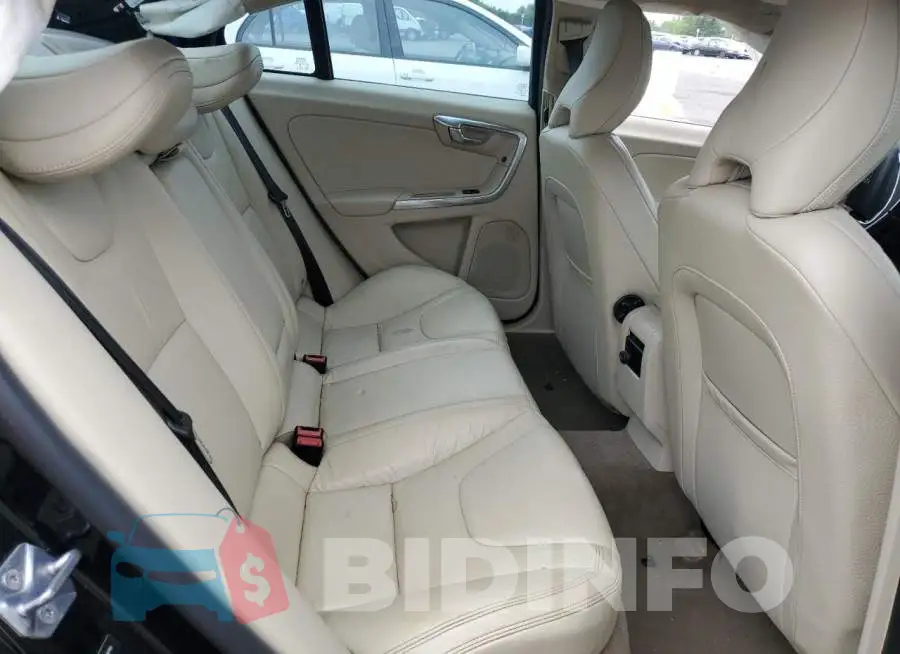 YV1612FS3E2286783 Photo# 10