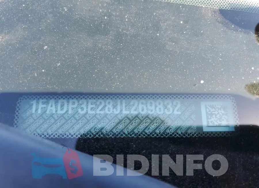 1FADP3E28JL269832 Photo# 13