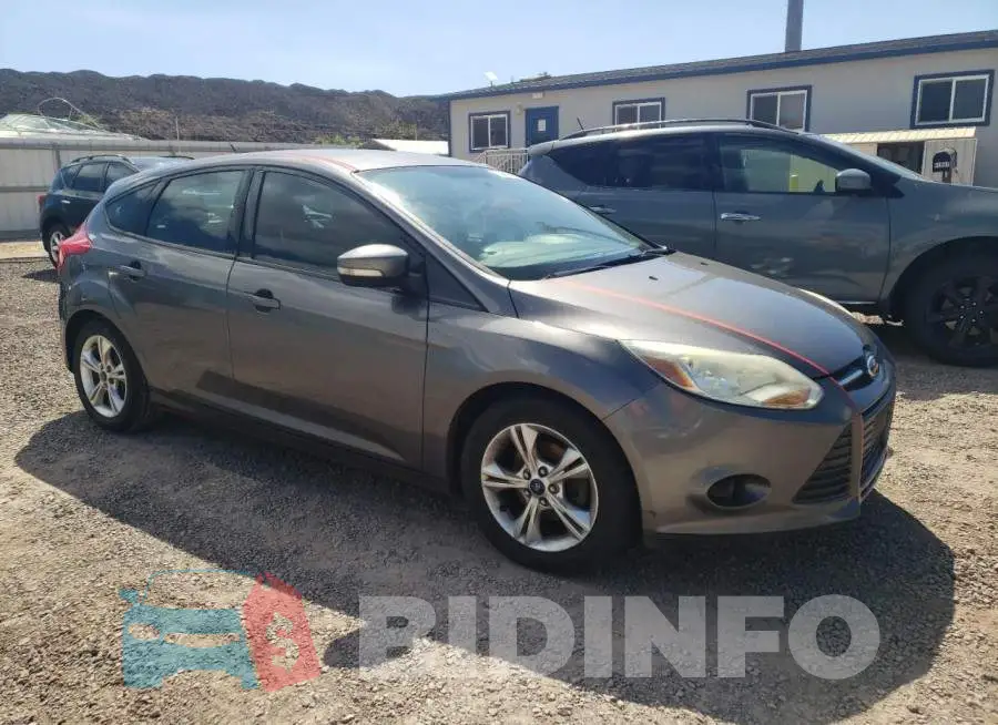 1FADP3K2XEL381414 Photo# 4