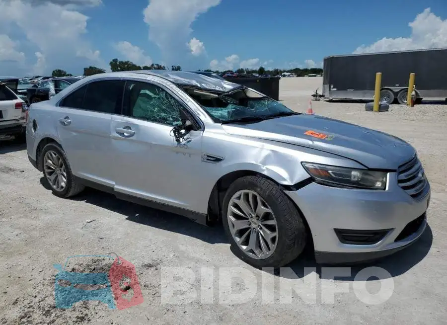 1FAHP2F81FG170655 Photo# 4