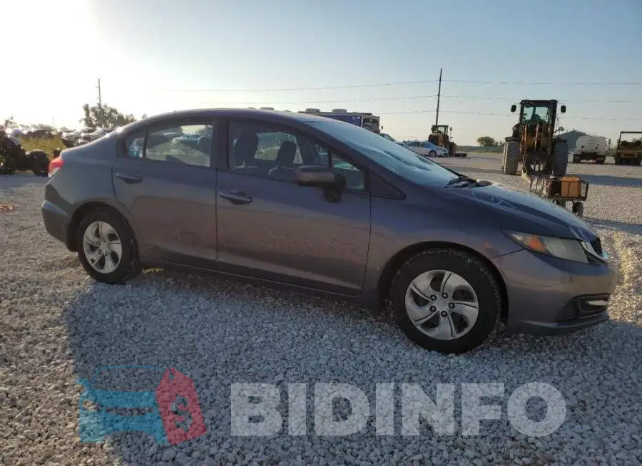 19XFB2F57FE046122 Photo# 4