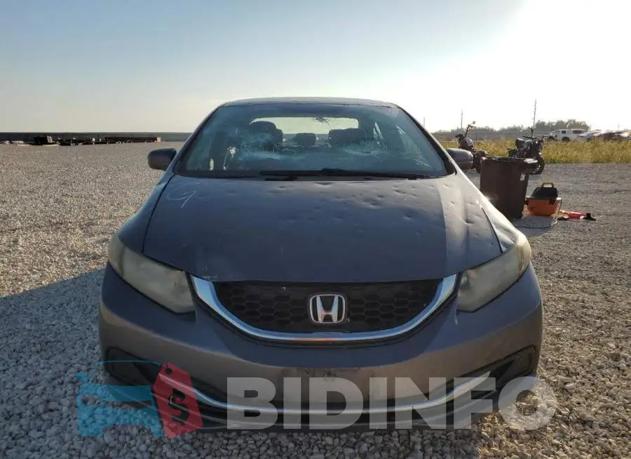 19XFB2F57FE046122 Photo# 5