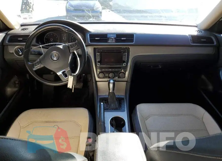 1VWBS7A32FC015480 Photo# 8