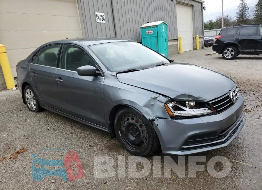 3VW167AJ2HM228820 Photo# 4