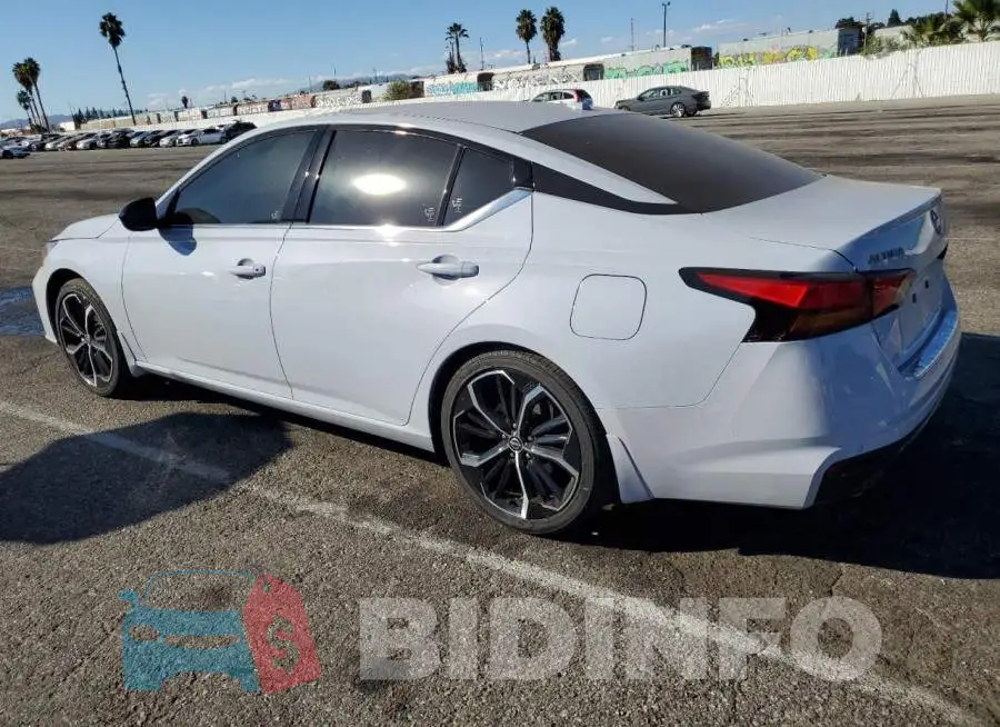 1N4BL4CV3PN375415 Photo# 2