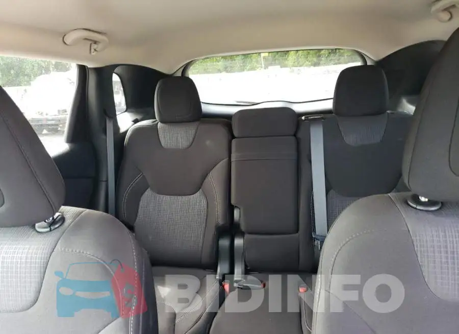 1C4PJLCB6FW578944 Photo# 10