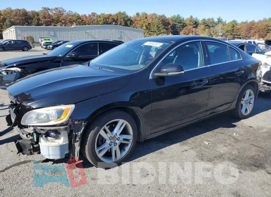 YV126MFK2F2351393 Photo# 1