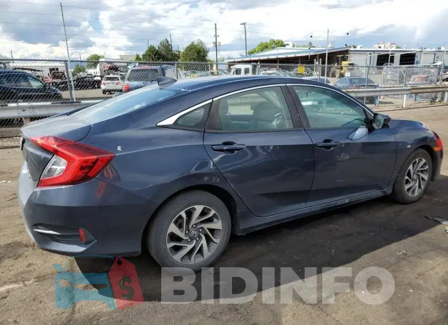 19XFC2F71HE014428 Photo# 3