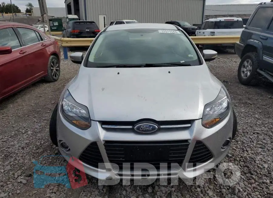 1FADP3N27EL246435 Photo# 5