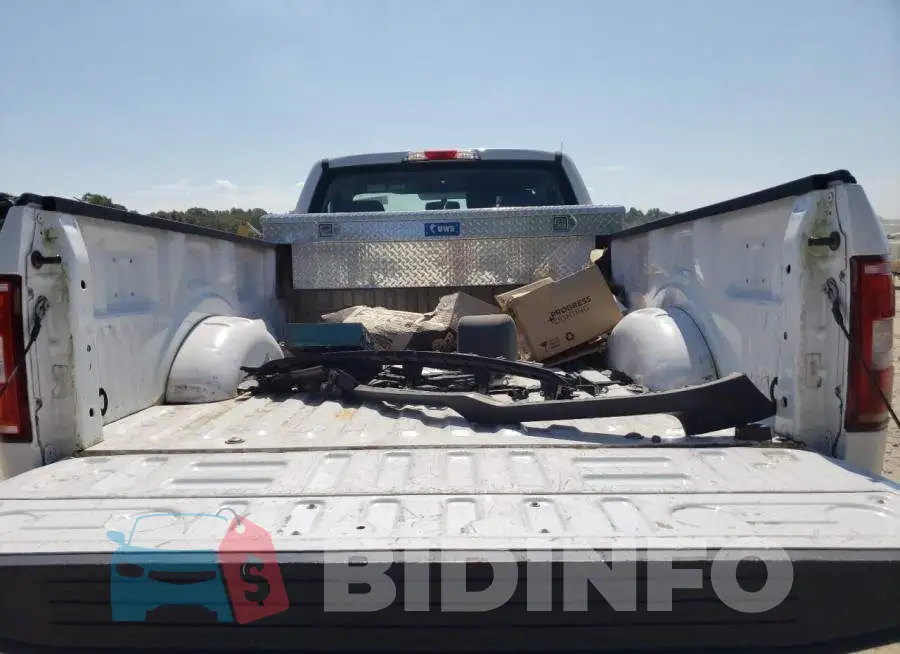 1FTMF1CB4JKD49042 Photo# 10
