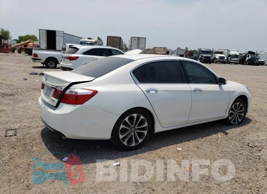 1HGCR2F57FA152587 Photo# 3