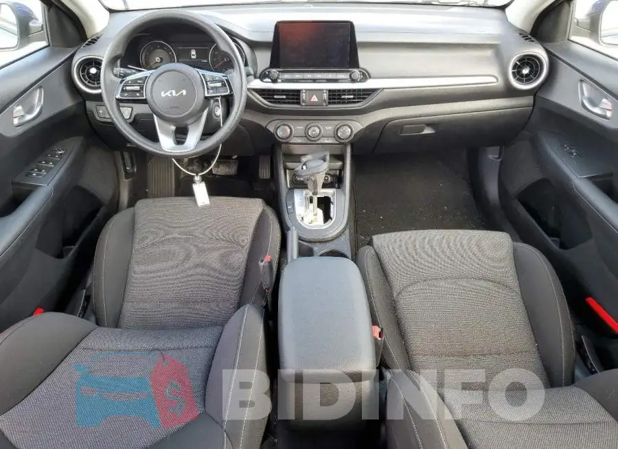 3KPF24AD3PE638404 Photo# 8