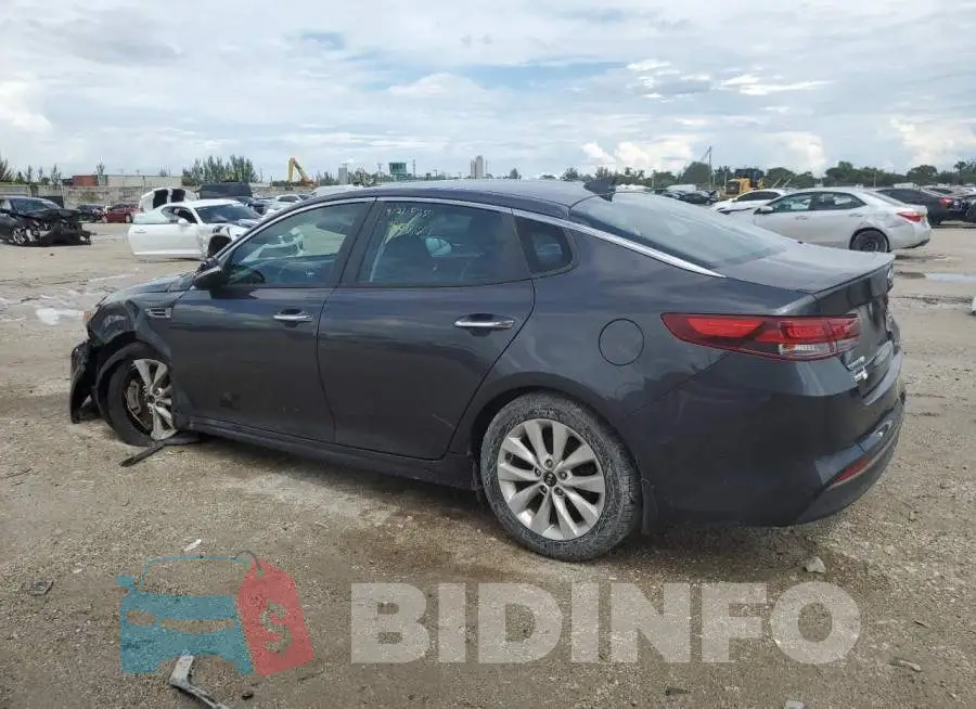 5XXGT4L33JG190332 Photo# 2