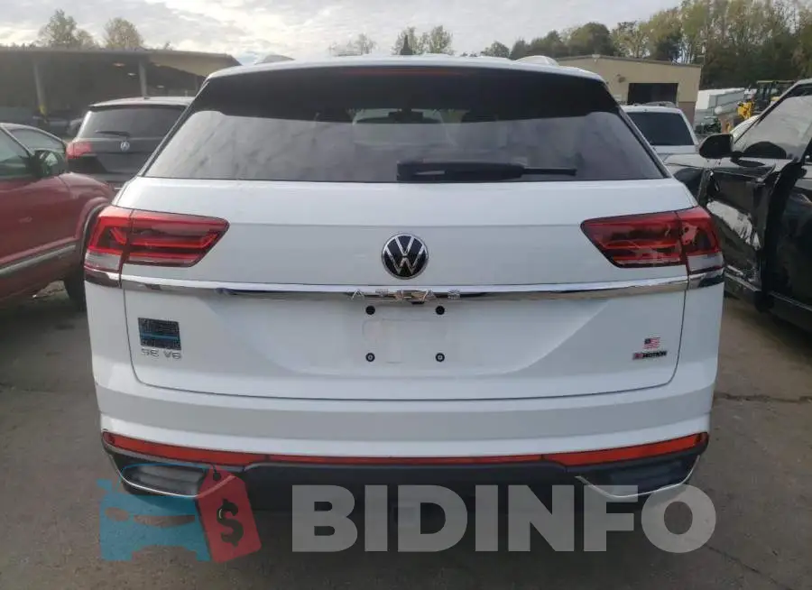 1V2HE2CA8MC204343 Photo# 6