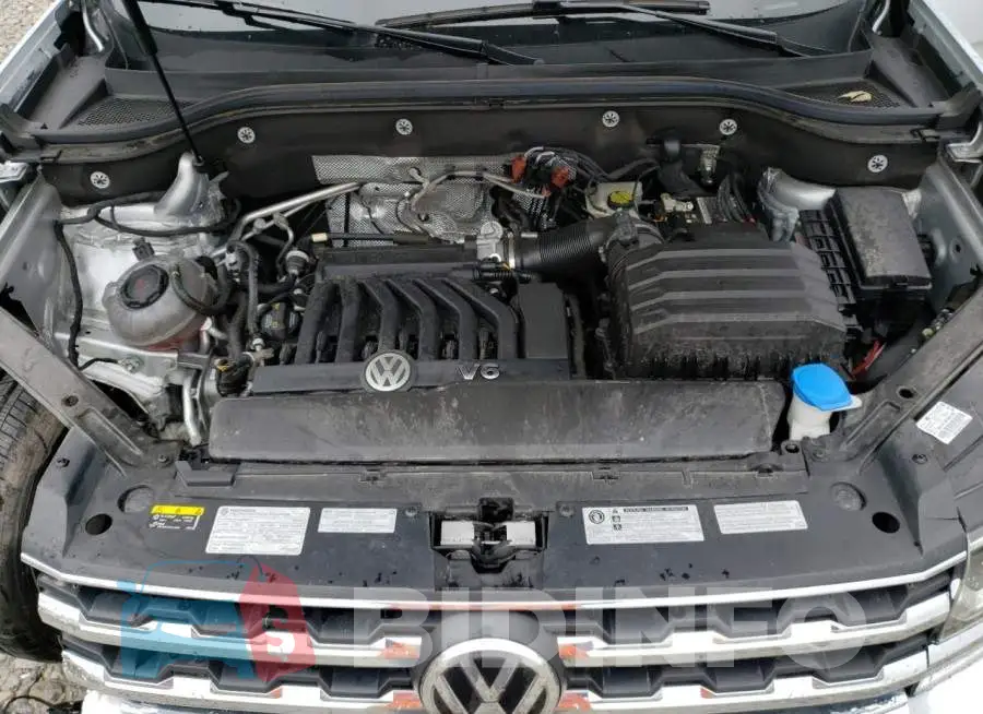 1V2MR2CA0KC619558 Photo# 11