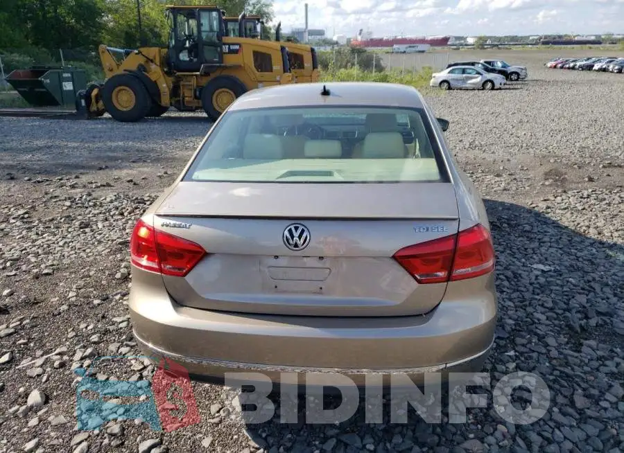1VWCV7A30FC075947 Photo# 6
