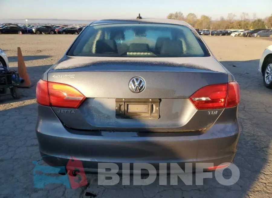 3VWLL7AJ1EM320028 Photo# 6
