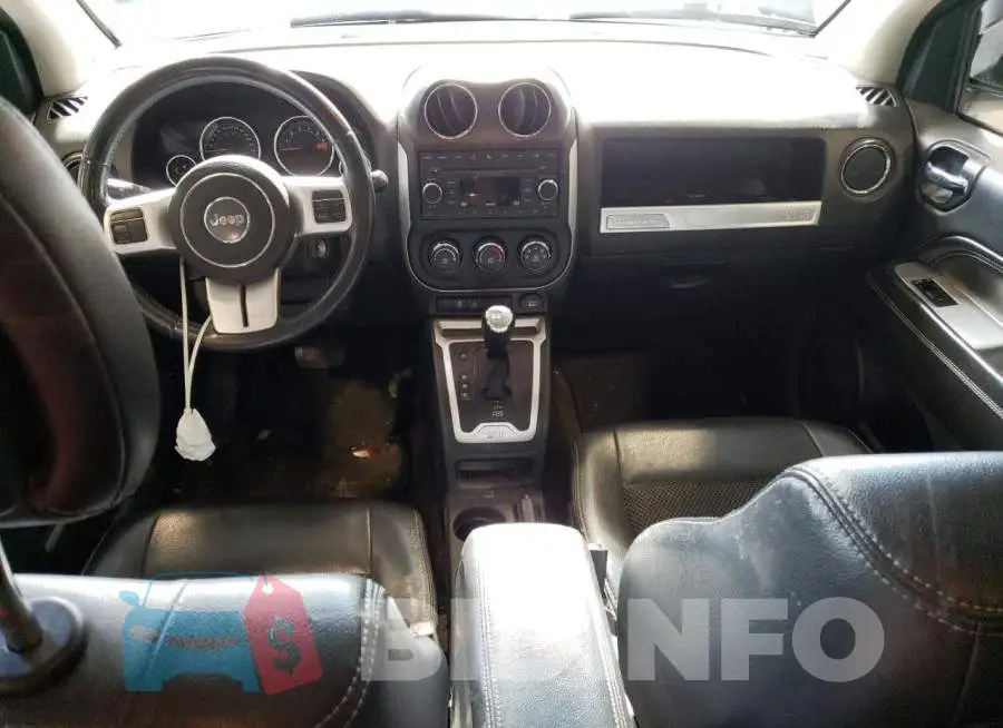 1C4NJDABXFD154033 Photo# 8