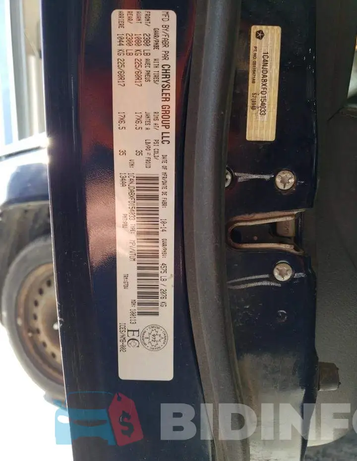 1C4NJDABXFD154033 Photo# 14