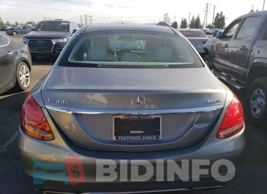 WDDWF4KB8GR140713 Photo# 6