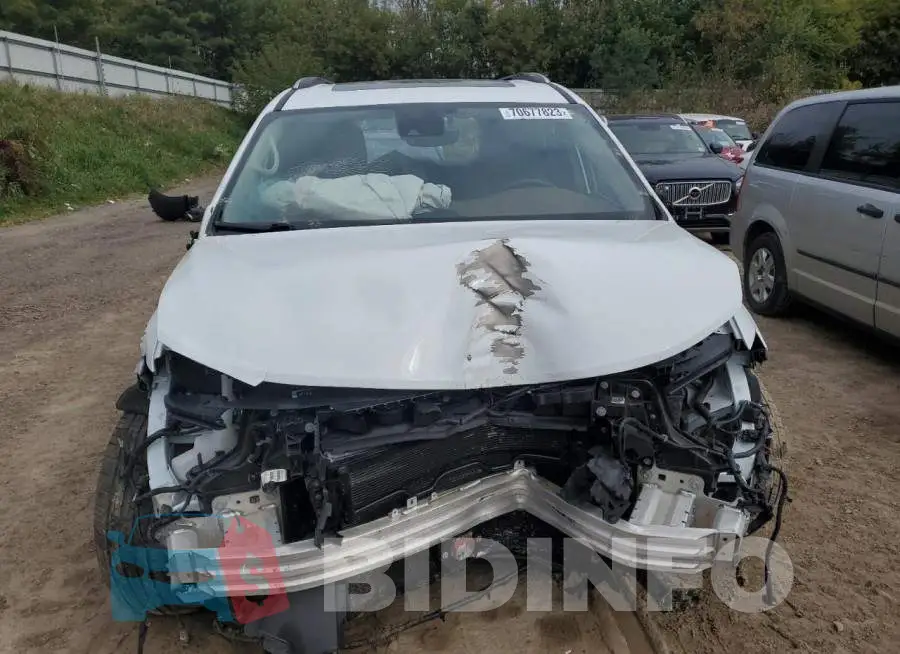 2C4RC1GG1JR260213 Photo# 5