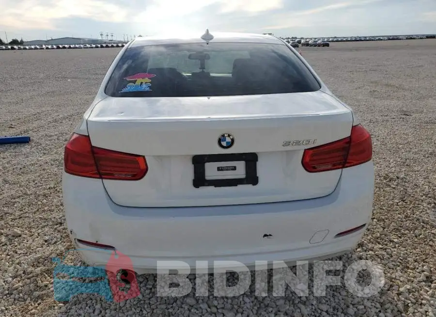WBA8A9C52JK622727 Photo# 6