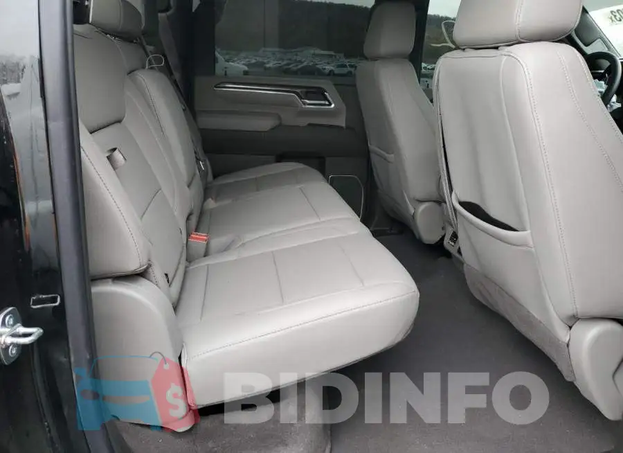 1GC4YPE74RF110844 Photo# 10