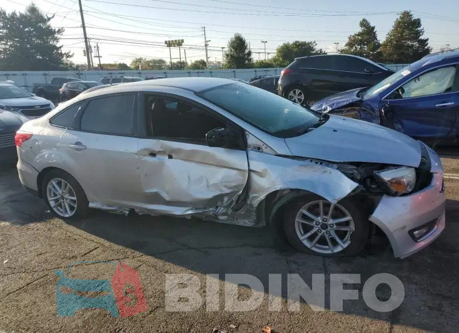 1FADP3F22GL320880 Photo# 4