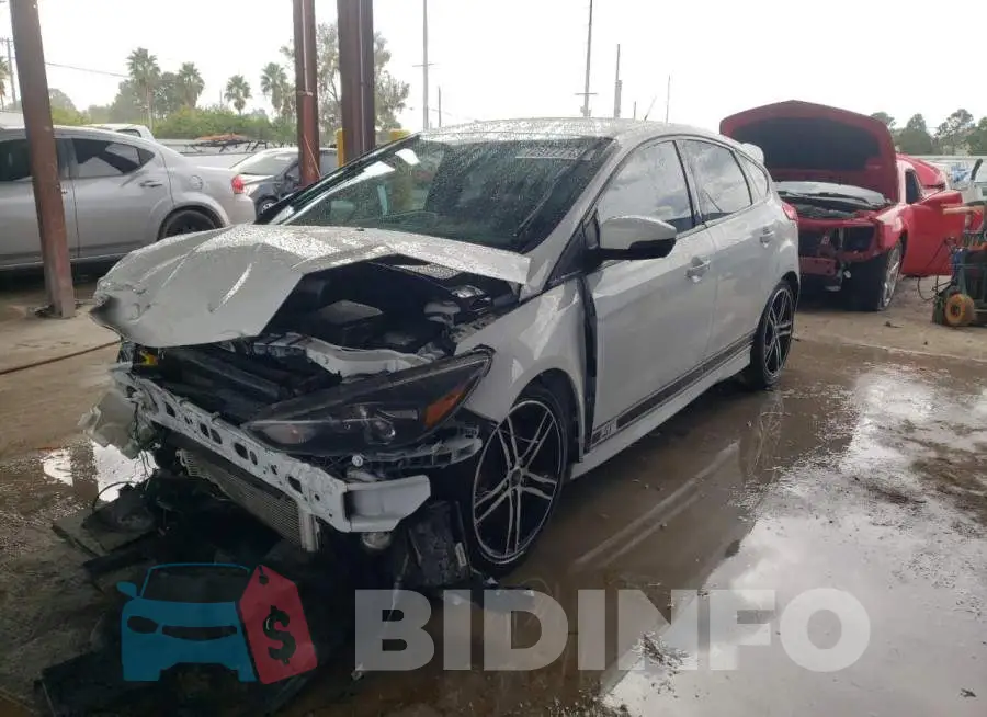 1FADP3L95HL338177 Photo# 1