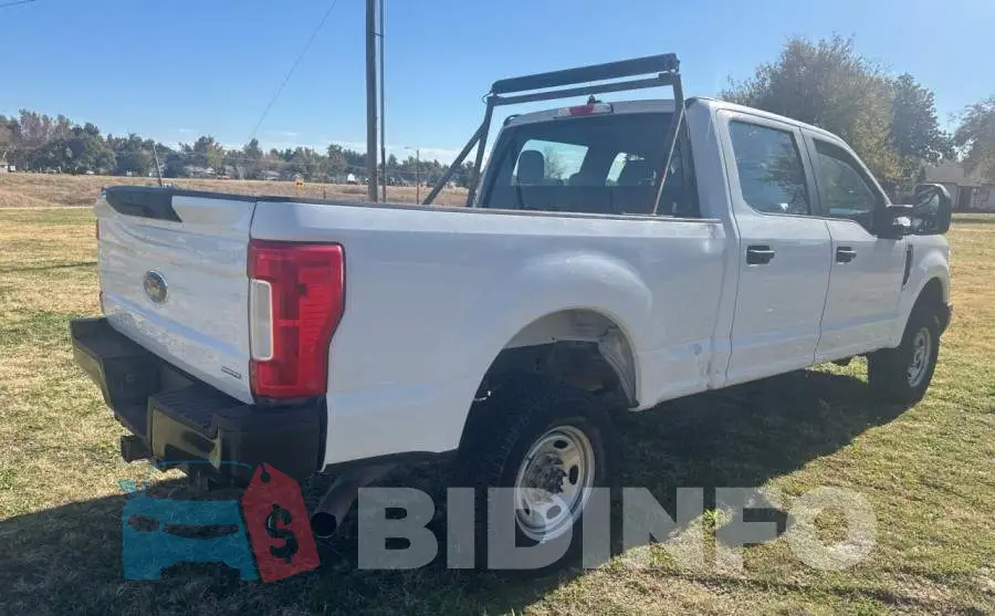 1FT7W2B62JEB84789 Photo# 4