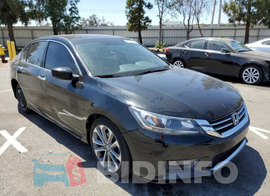1HGCR2F56FA143783 Photo# 4