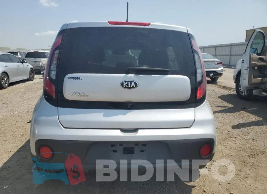 KNDJN2A22J7571063 Photo# 6