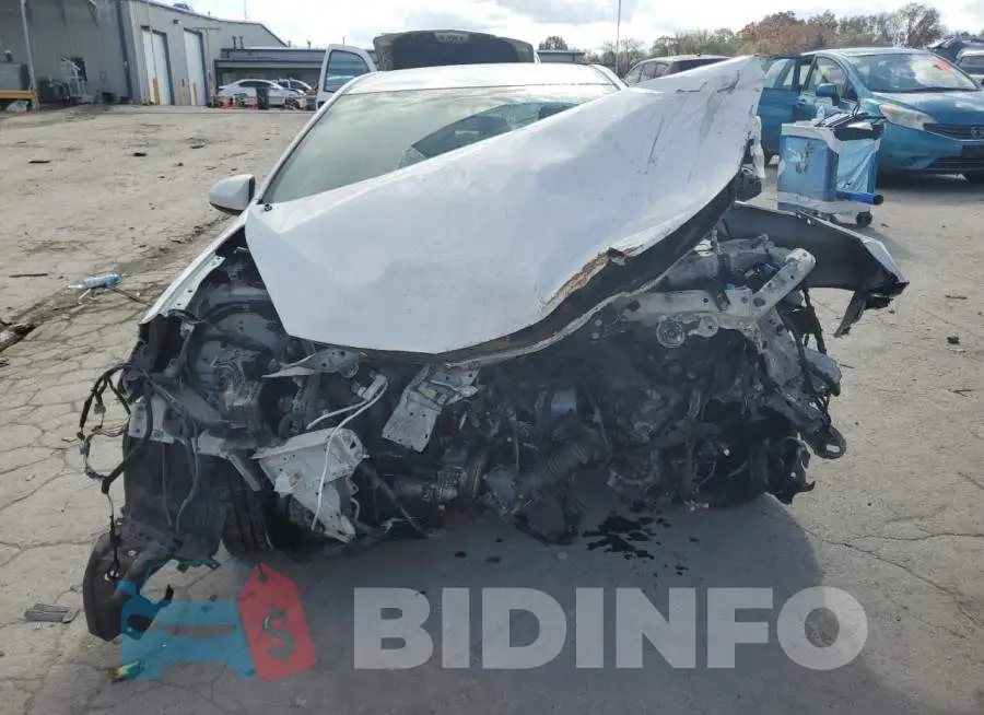 2T1BURHEXFC391156 Photo# 5