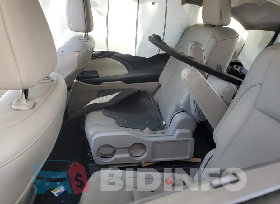5TDJKRFH9FS160917 Photo# 11