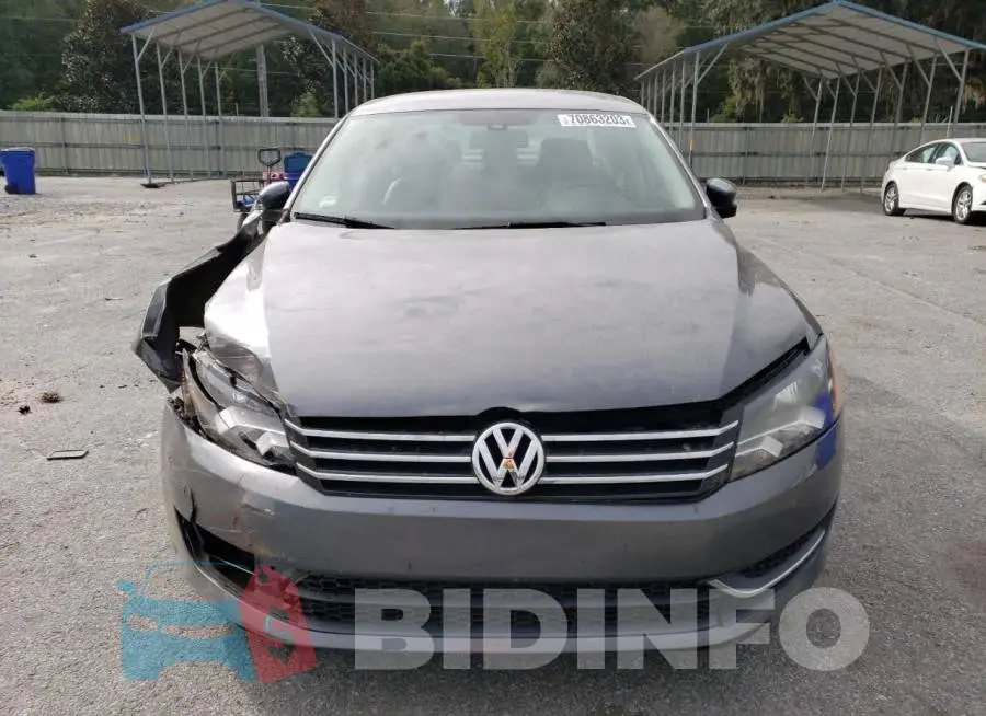 1VWBS7A36FC007219 Photo# 5