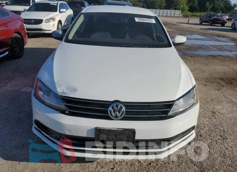 3VW167AJ6HM324627 Photo# 5