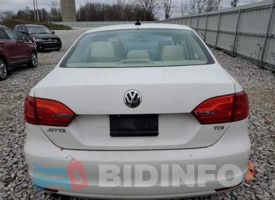 3VW3L7AJ2EM363454 Photo# 6