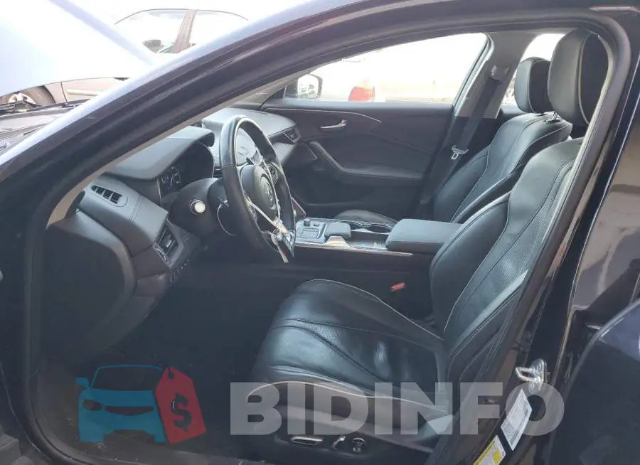 19UUB6F61MA000777 Photo# 7