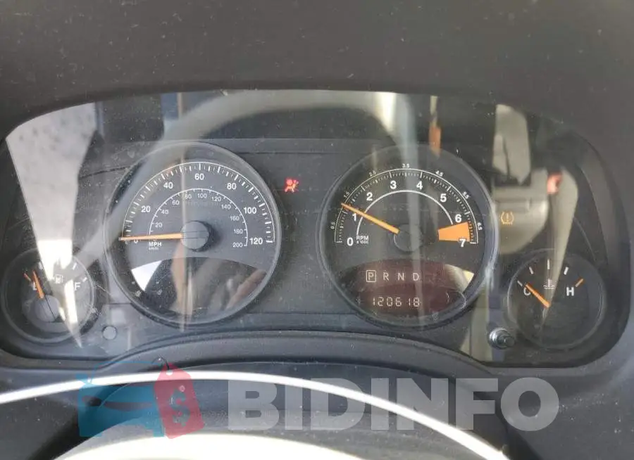 1C4NJPBAXFD350299 Photo# 9