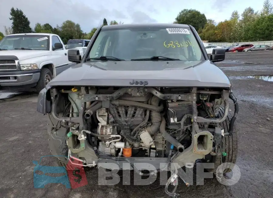 1C4NJRBB3FD425932 Photo# 5