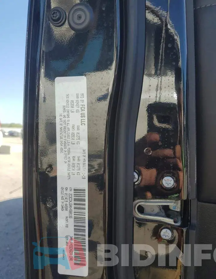 2C3CDXJG0KH580195 Photo# 12