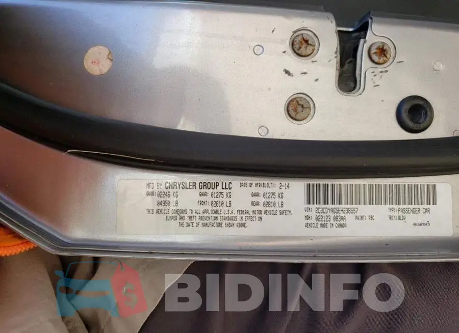 2C3CDYAG5EH238557 Photo# 12
