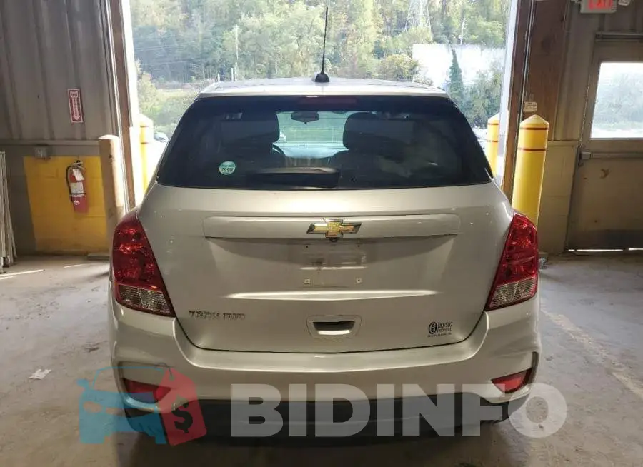 KL7CJNSB6JB559934 Photo# 6