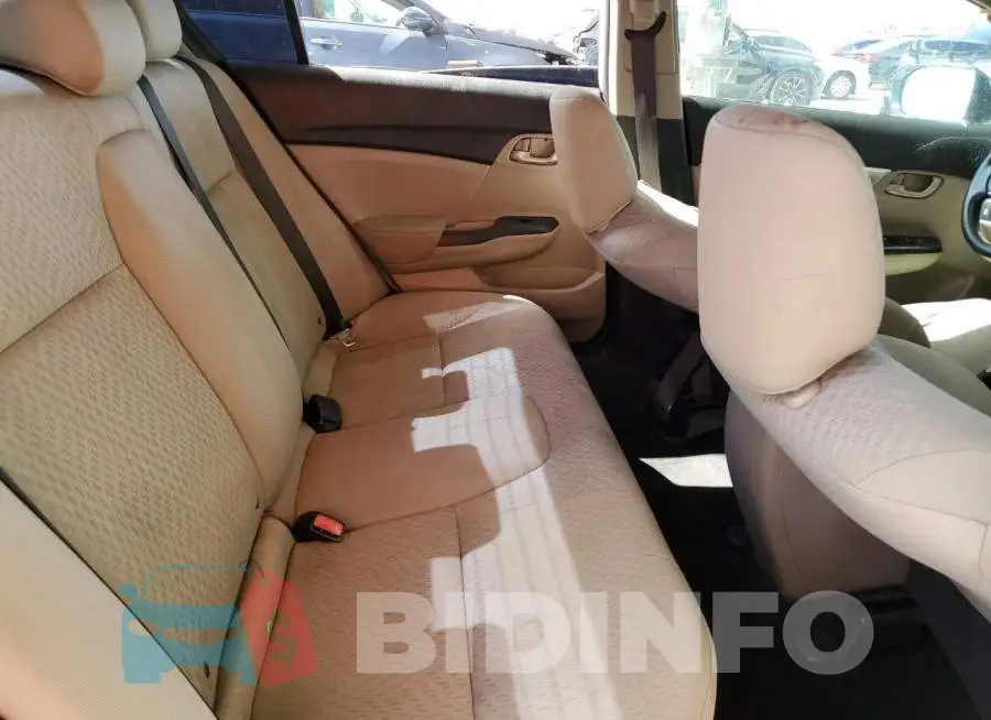 19XFB2F54FE111363 Photo# 10