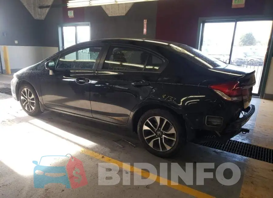 19XFB2F84FE076026 Photo# 2