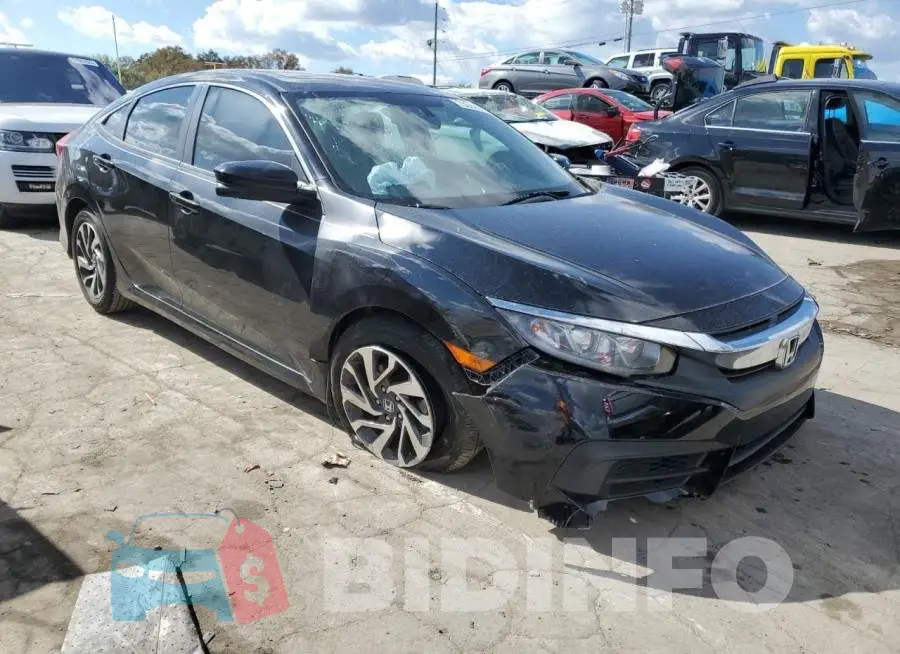 19XFC2F77HE077047 Photo# 4