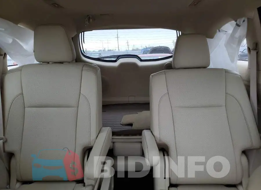 5TDDGRFH2HS024503 Photo# 10