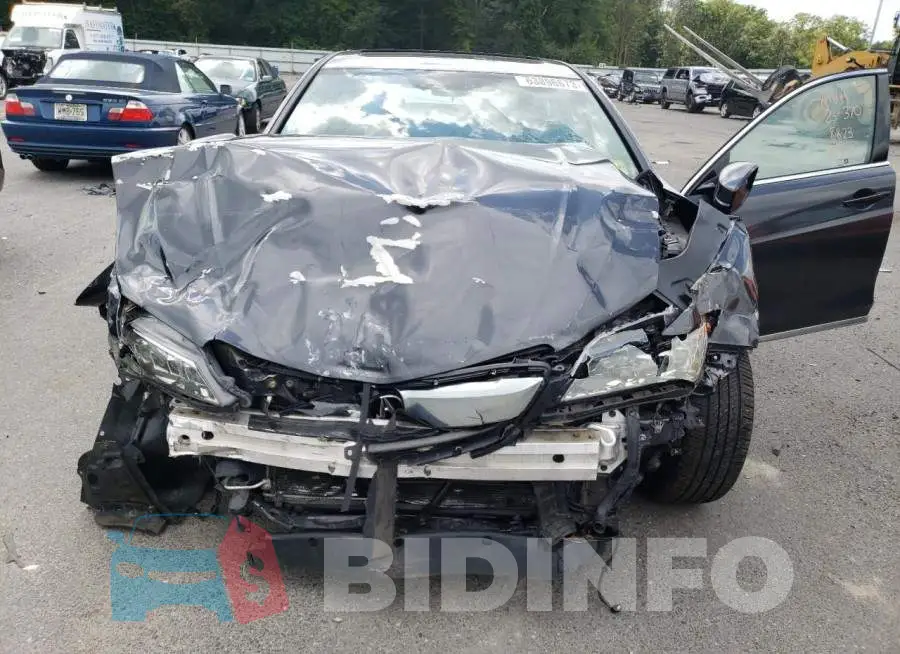 19UUB2F70FA000340 Photo# 5