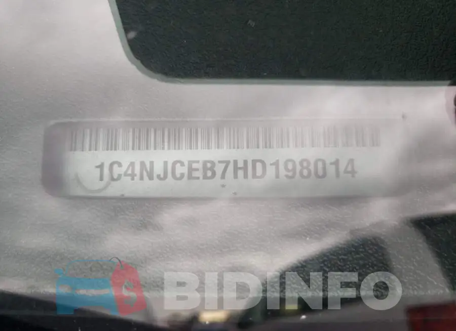 1C4NJCEB7HD198014 Photo# 13