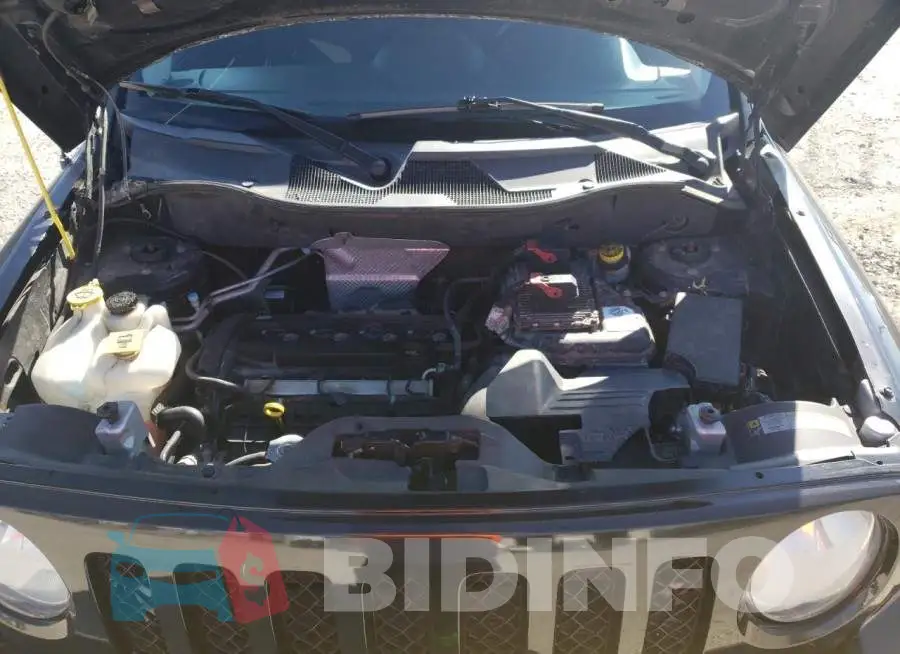 1C4NJRFBXFD202796 Photo# 11